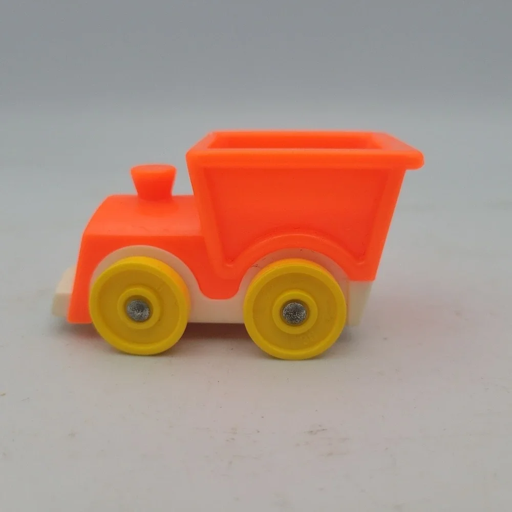 Vintage Little People Fisher Price 656 Riders Train Orange Yellow